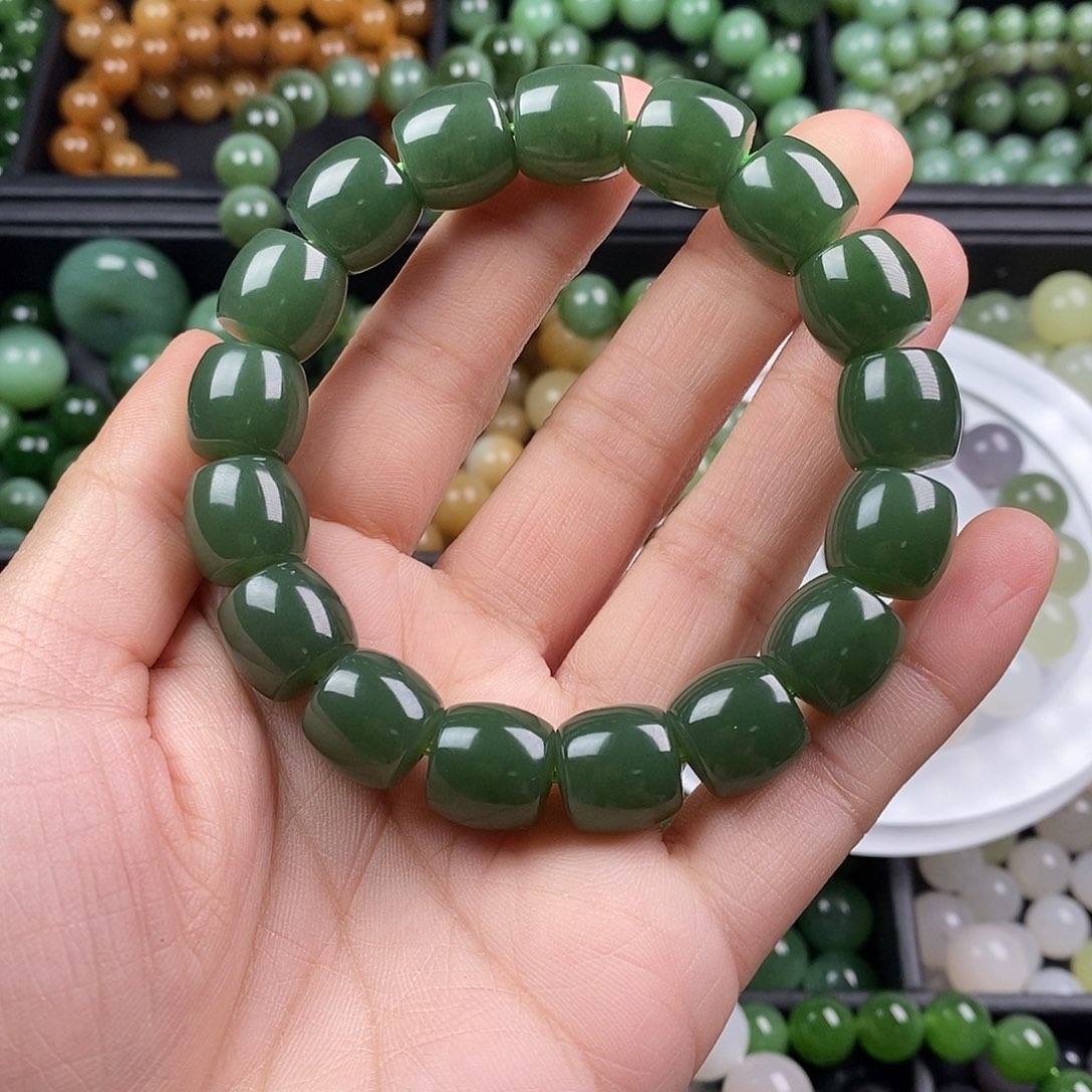 和田玉（碧玉）未镶嵌珠宝半成品