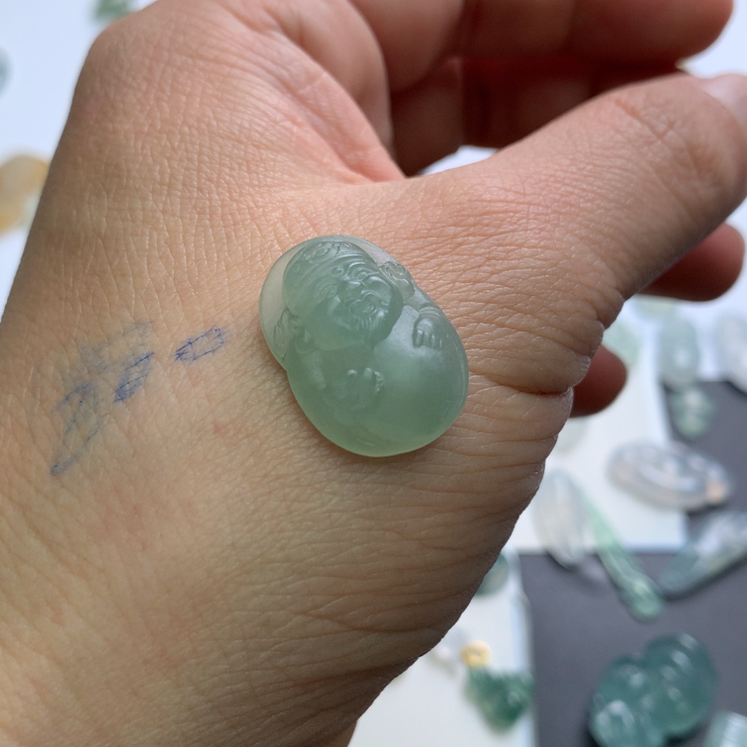 定制翡翠未镶嵌天然翡翠A货