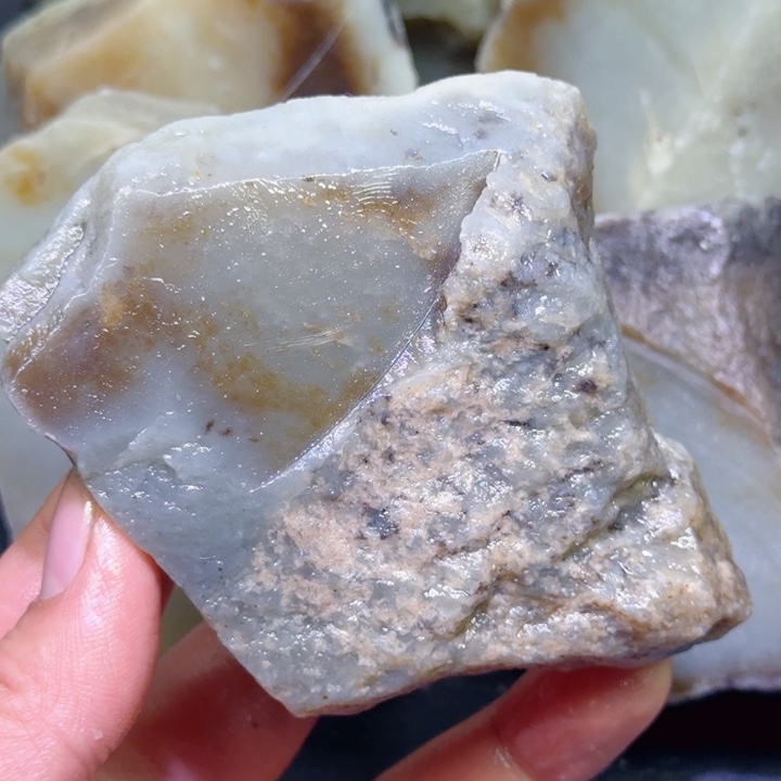 和田玉未镶嵌珠宝半成品