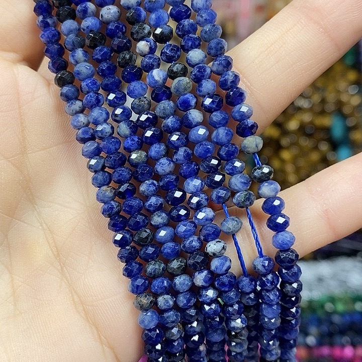 玛瑙/玉髓未镶嵌珠宝半成品天然蓝纹切面车轮卡4mm一条