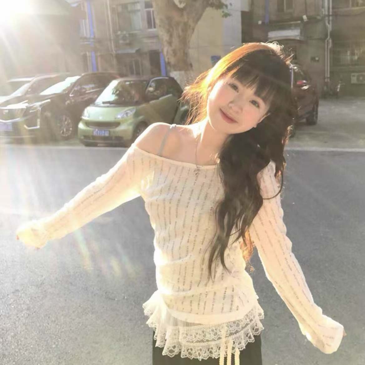 D2103美式辣妹斜肩微透感镂空修身显瘦打底上衣+吊带背心两件套