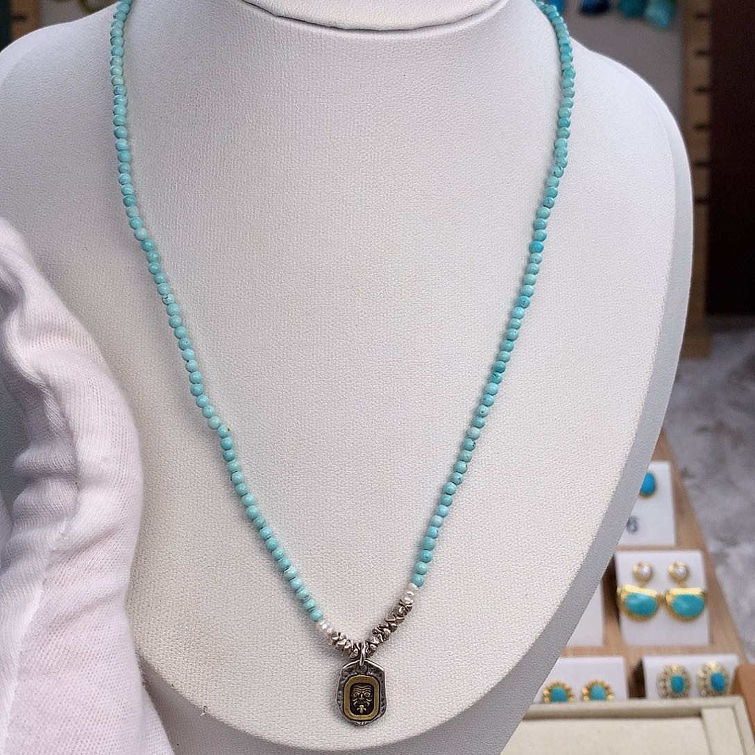 绿松石颈饰未镶嵌