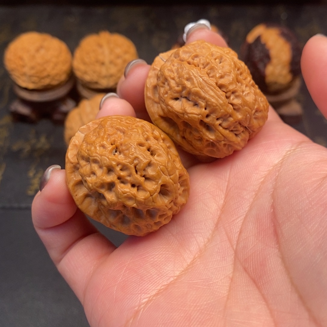 文玩核桃吊坠赖格宝38