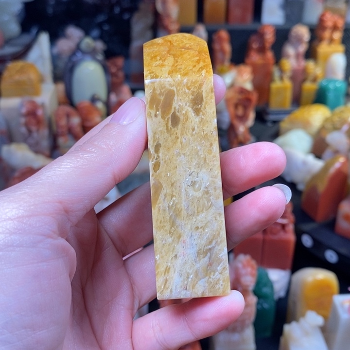 寿山石沂**风大山通素章