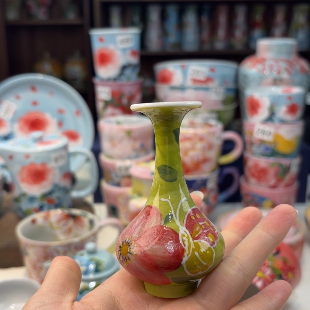 瓷片兔兔的小可爱太