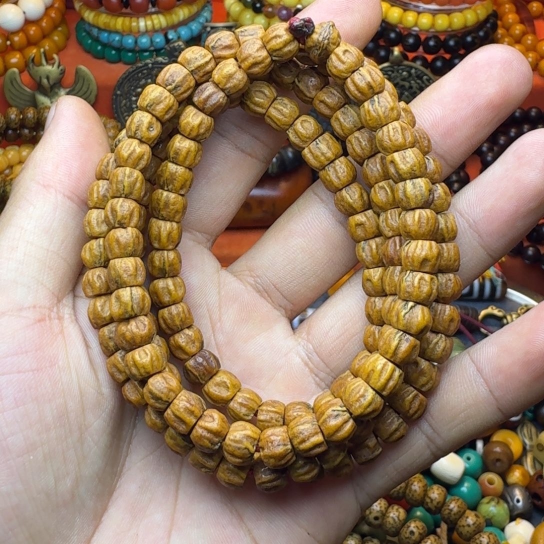 白玉菩提吊坠108足数