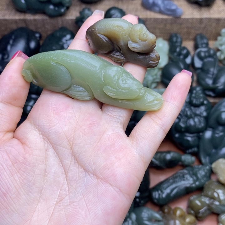 文***旅颈饰未镶嵌和田玉