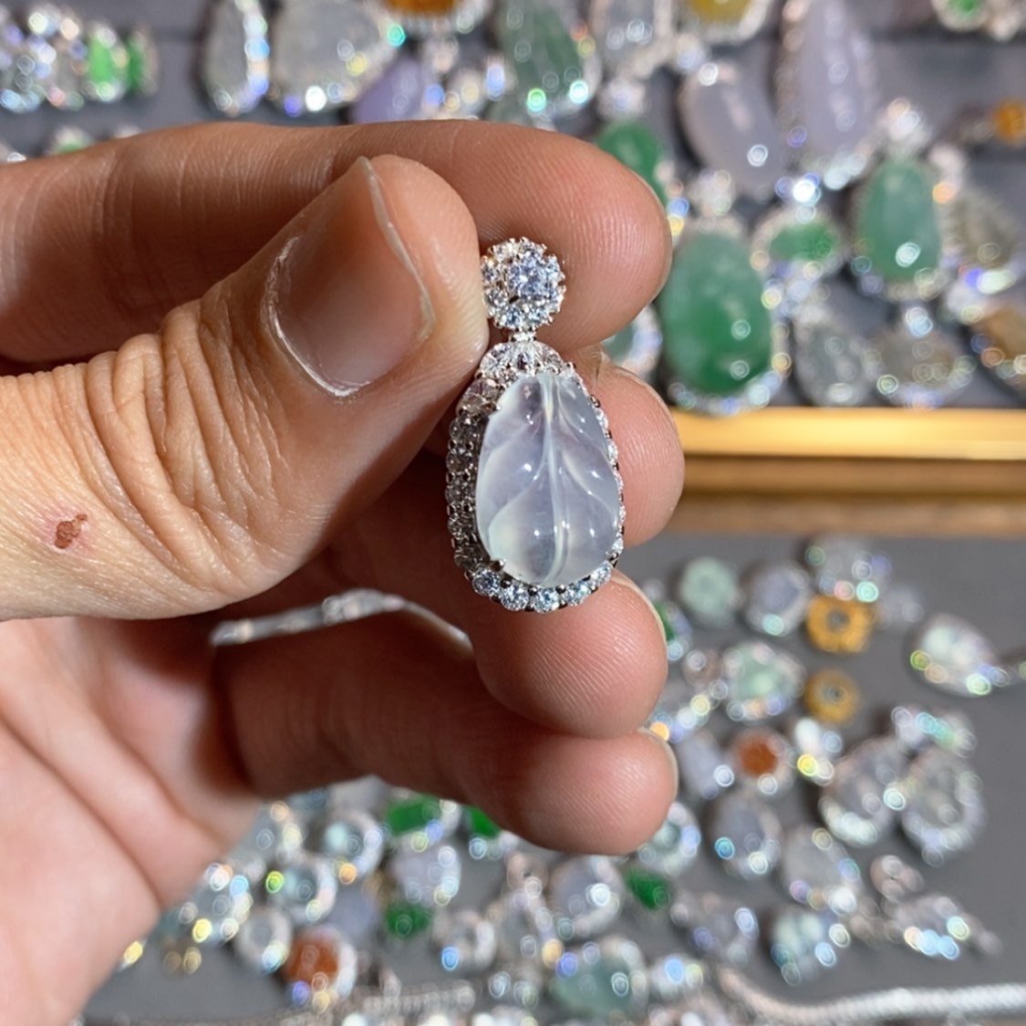 【闪购商品】翡翠颈饰未镶嵌翡翠