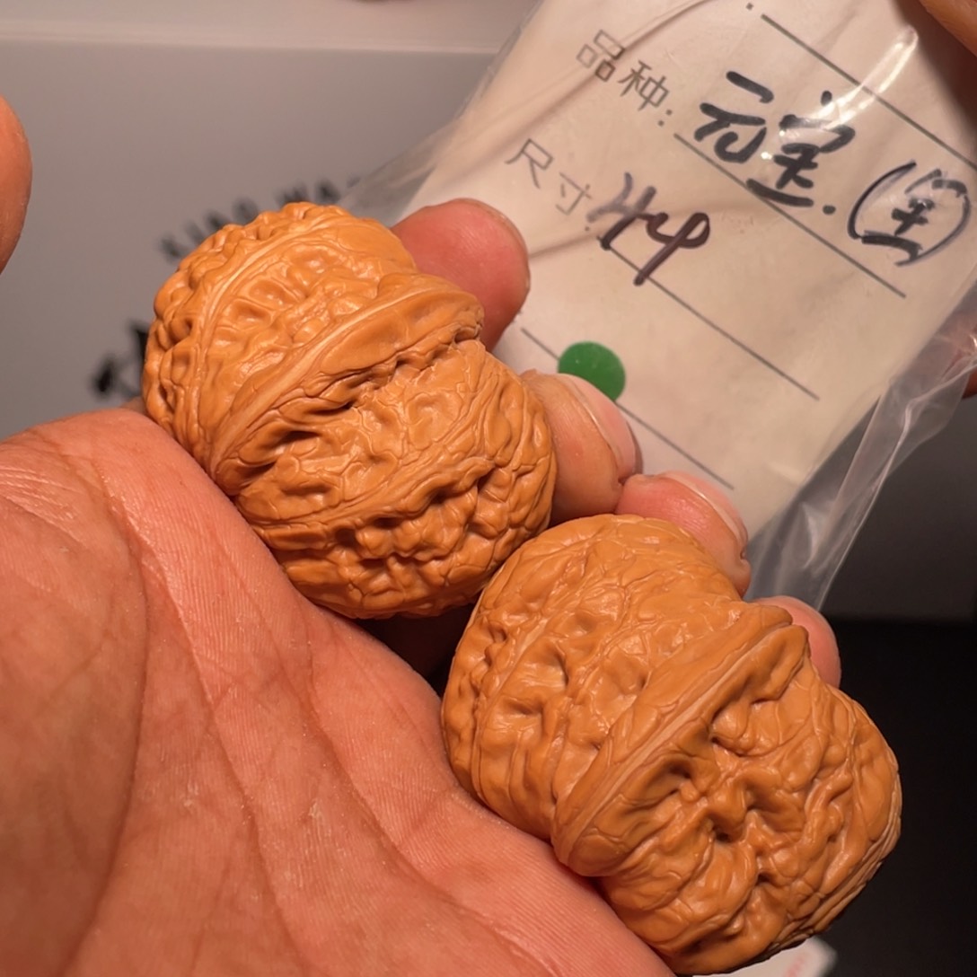 文玩核桃吊坠文玩核桃