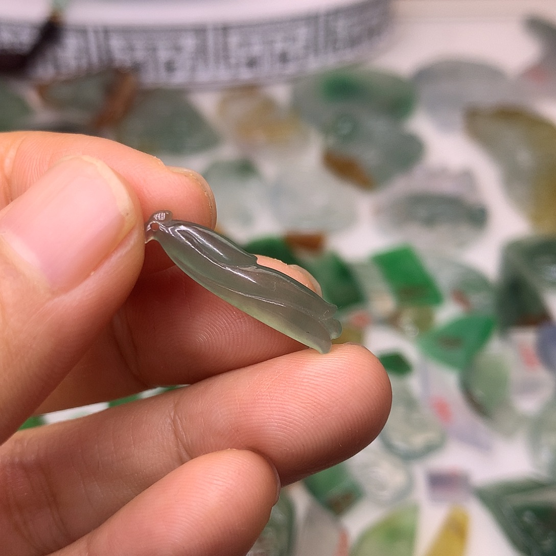 定制翡翠未镶嵌天然翡翠定制