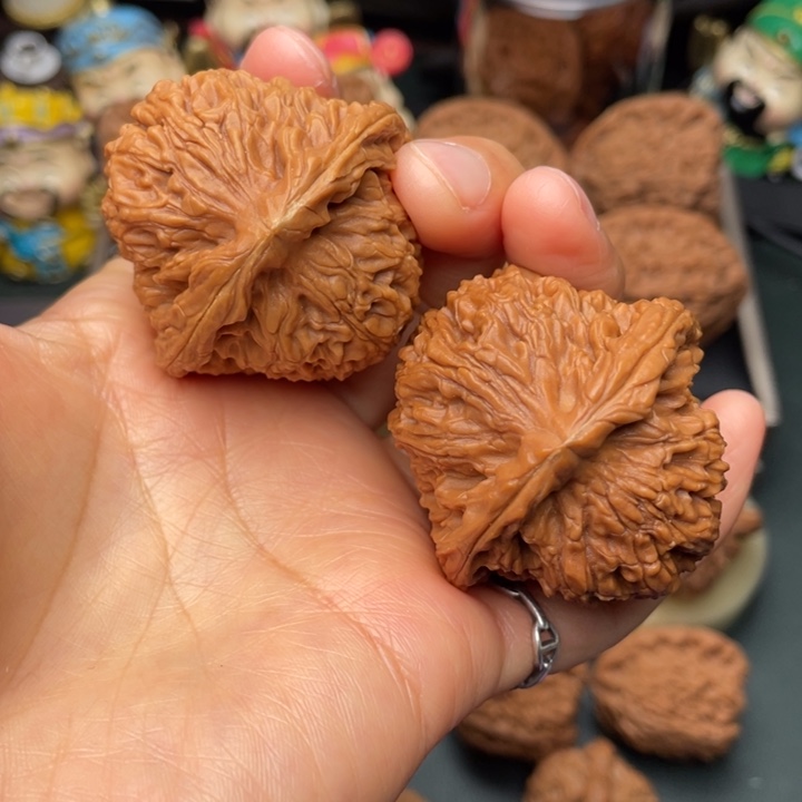 吊坠文玩核桃44尺大克重团子福利价