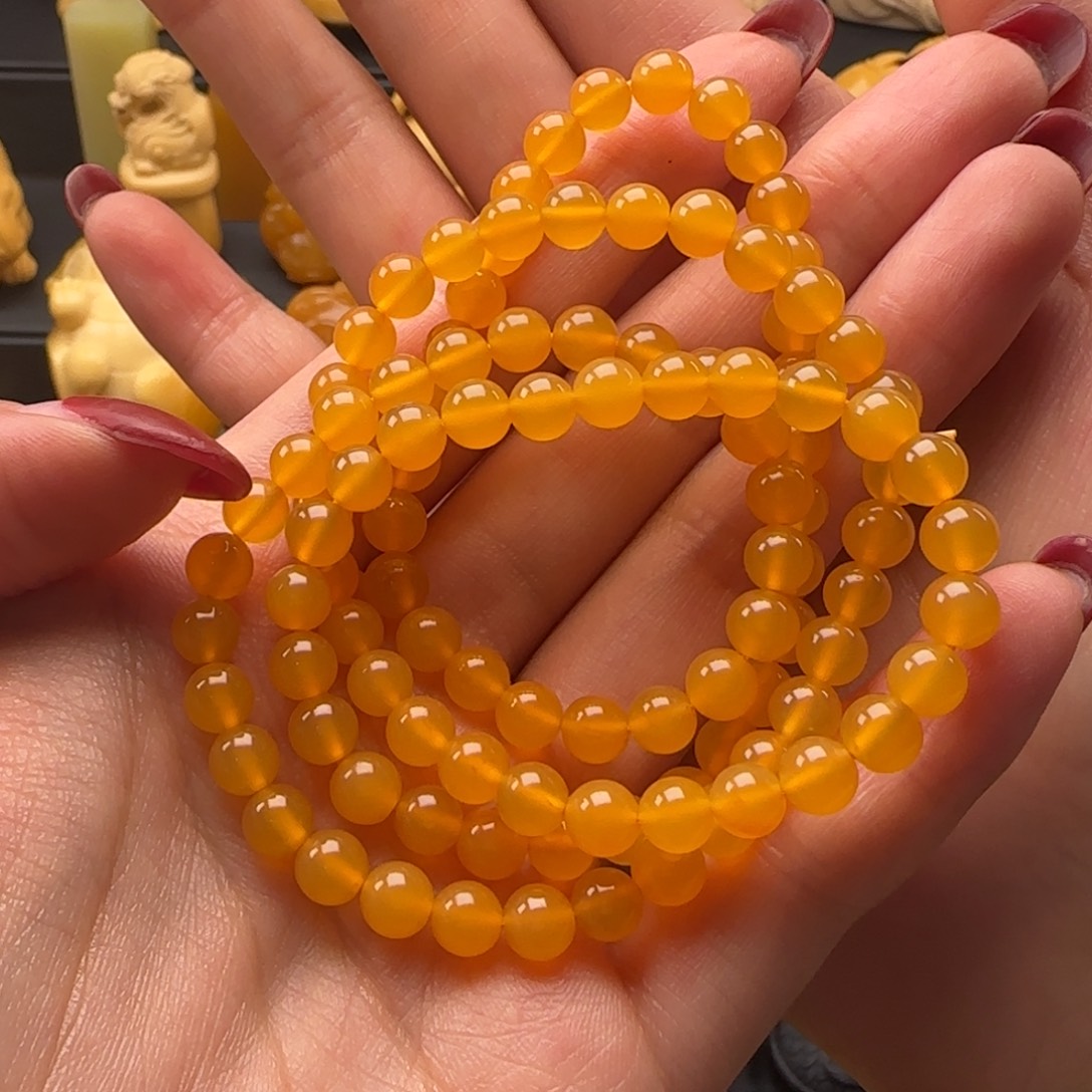 石英质玉未镶嵌颈饰