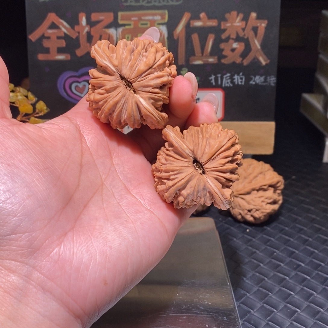 用***4吊坠文玩核桃楼子