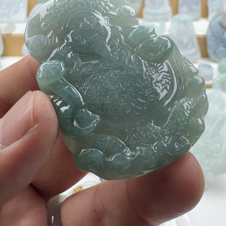 翡翠未镶嵌颈饰天然缅甸A货翡翠