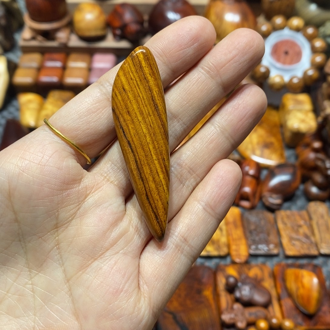 一***顺黄花梨/降香黄檀木