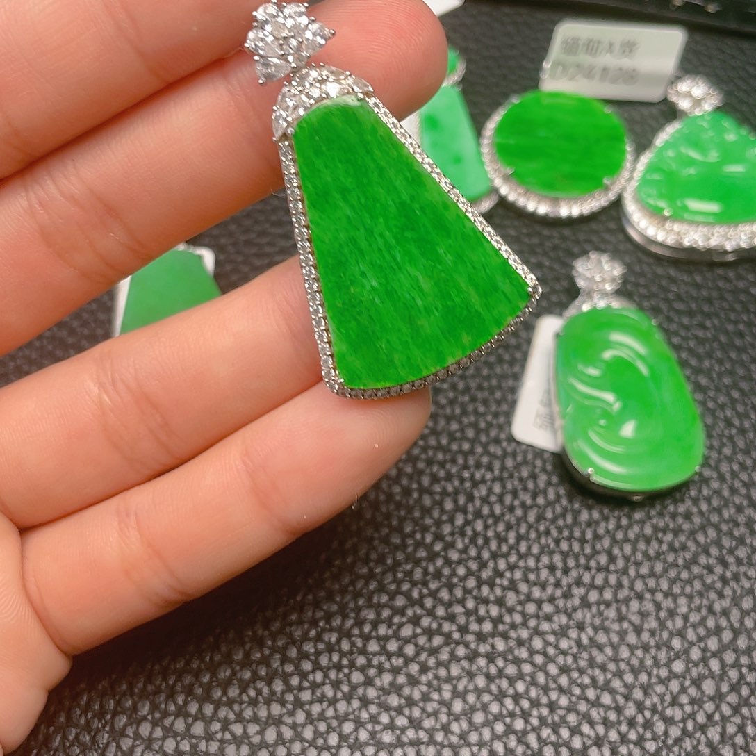 【闪购商品】翡翠吊坠(不含链)银S925镶嵌林****n