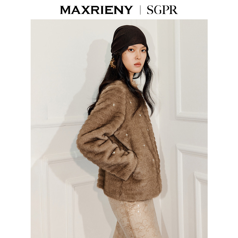 【商场同款】MAXRIENY巴恩风仿毛环保皮草女25冬款朦胧皮草穿搭