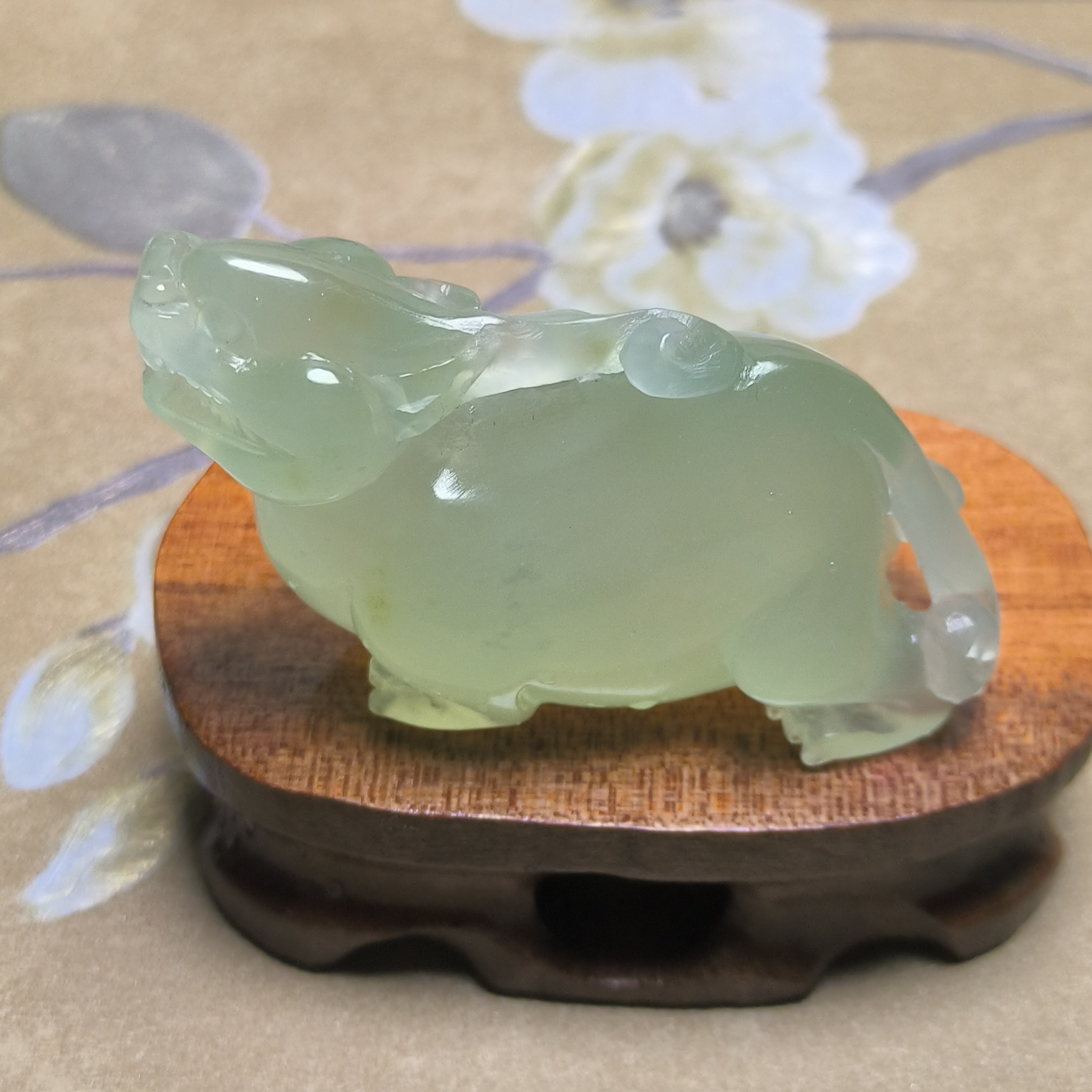 天然岫玉精品高冰手工雕刻貔貅高品质手把件玉摆件