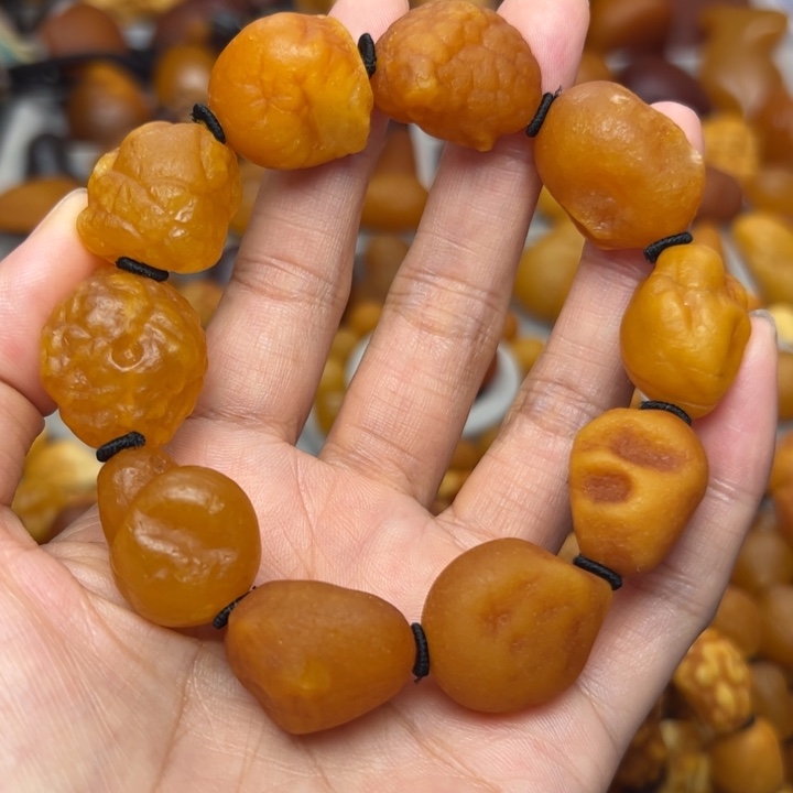 琥珀未镶嵌裸石天然蜜蜡