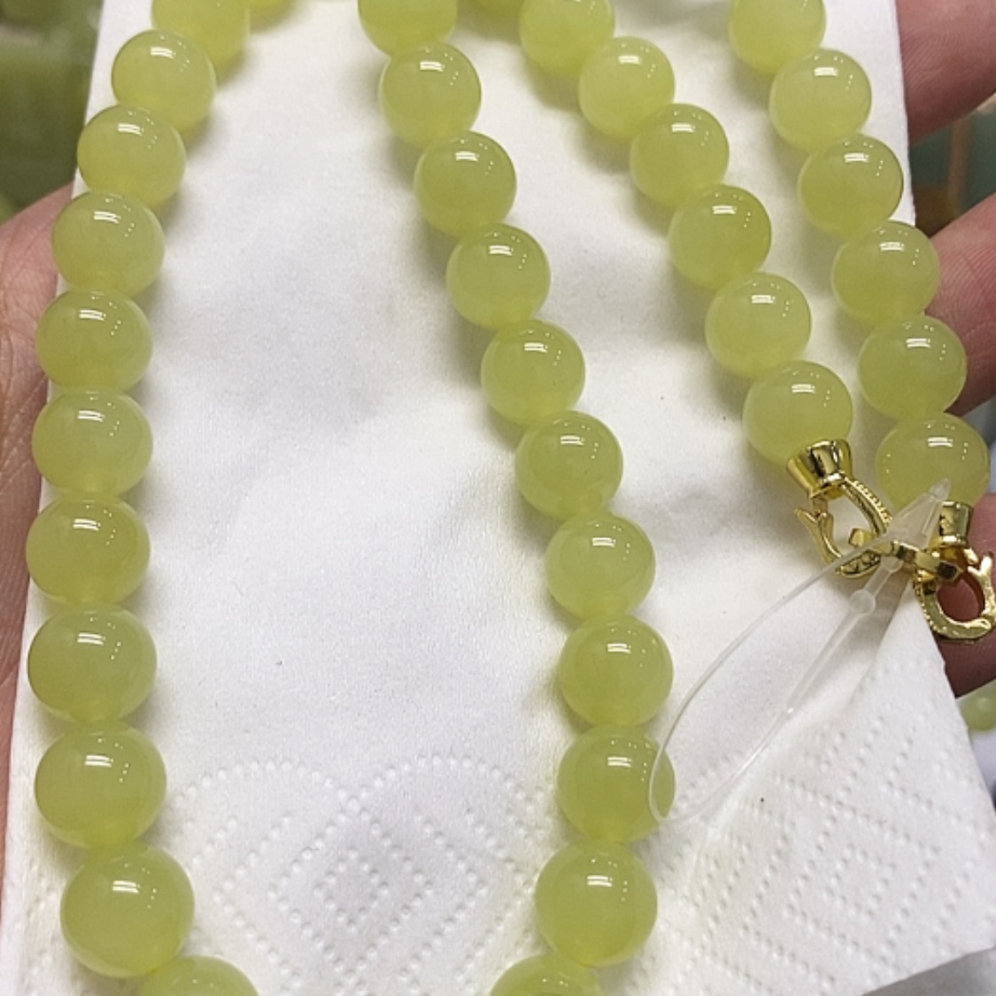 【闪购商品】颈饰未镶嵌和田玉豆**?