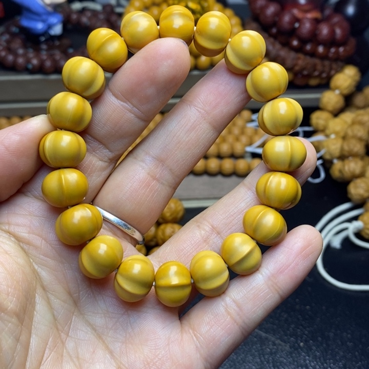 猴头核桃手串古****i猴头猴脑