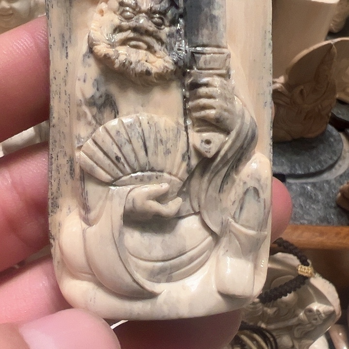 天然猛犸象牙瑕疵品