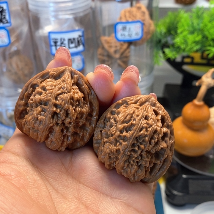 文玩核桃把件南疆石