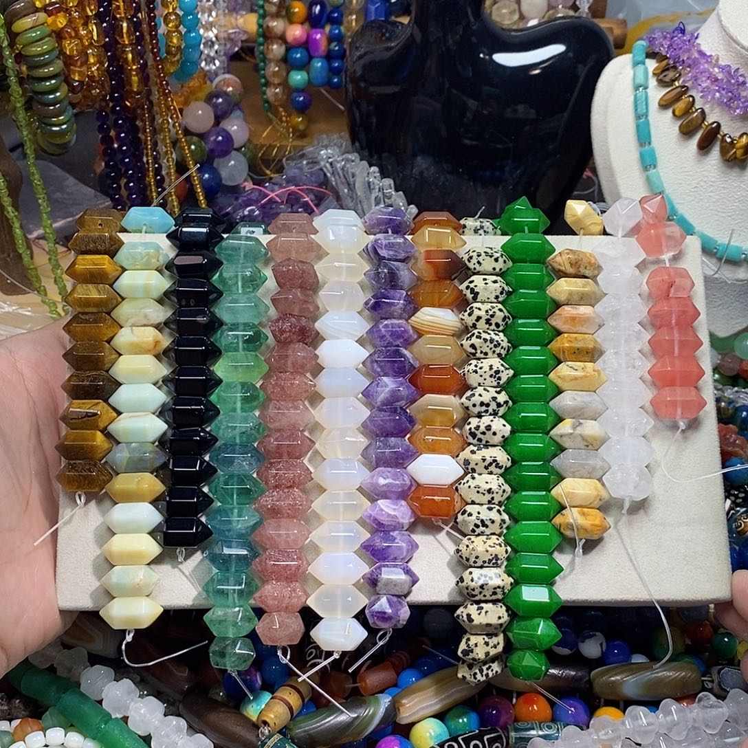 石英质玉未镶嵌，自由组合搭配双尖20颗10×20mm，