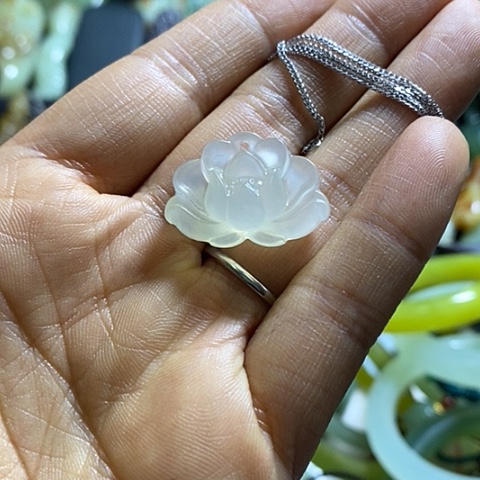岫玉颈饰未镶嵌挂件
