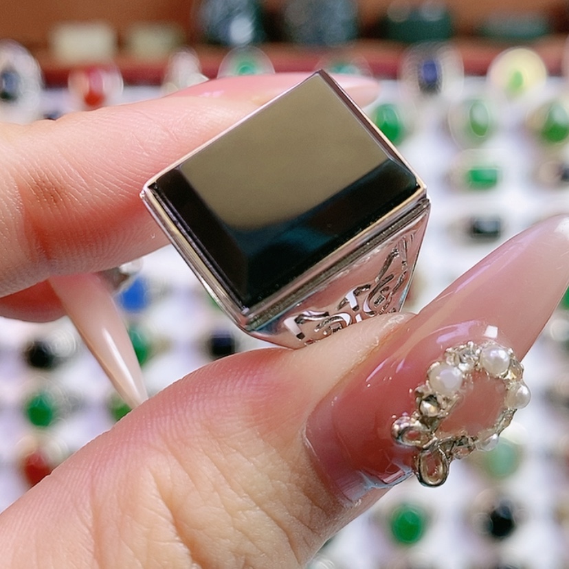 【闪购商品】银S925镶嵌戒指和田玉