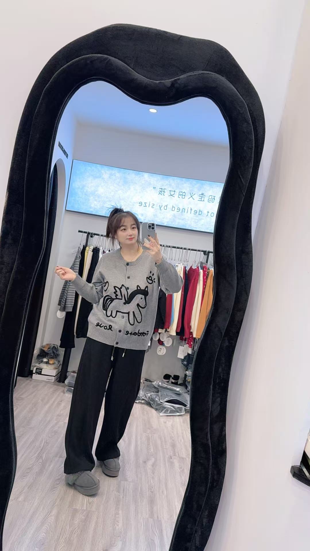 2026广州丹丹早春新款026重工刺绣小马针织开衫