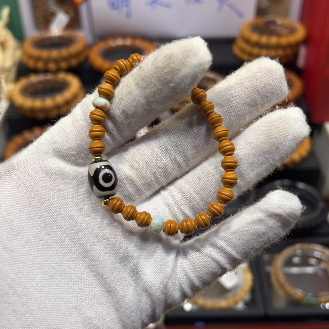 橄榄核吊坠*️**橄榄核黑天竺