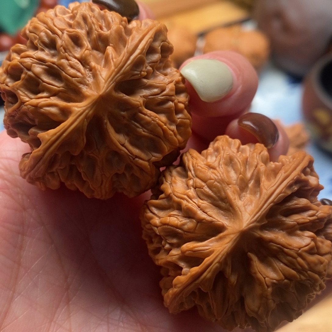 文玩核桃把件42尺寸苹果园