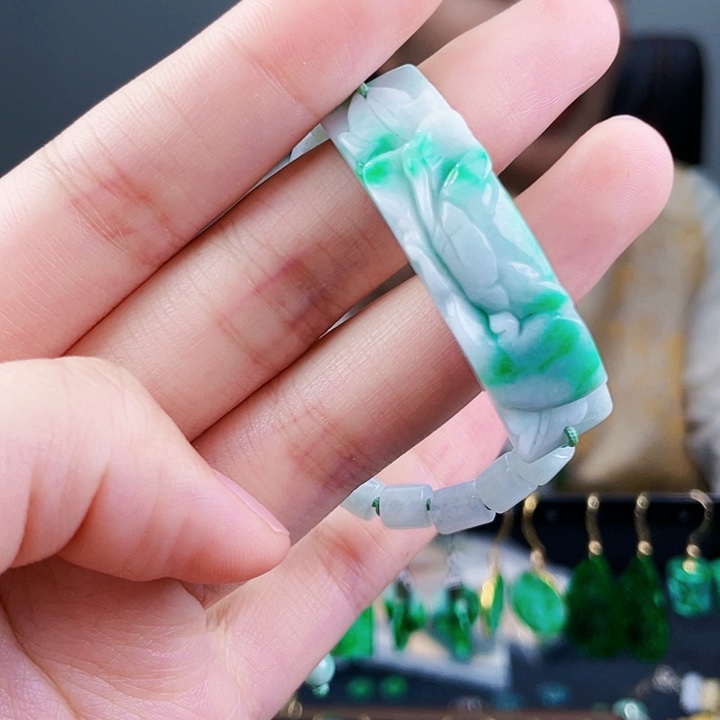 翡翠手链未镶嵌饰品