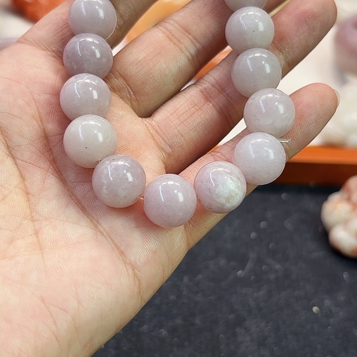 石英岩玉未镶嵌手镯