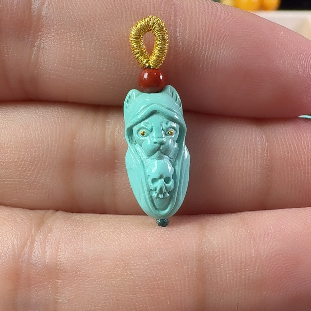 绿松石未镶嵌颈饰