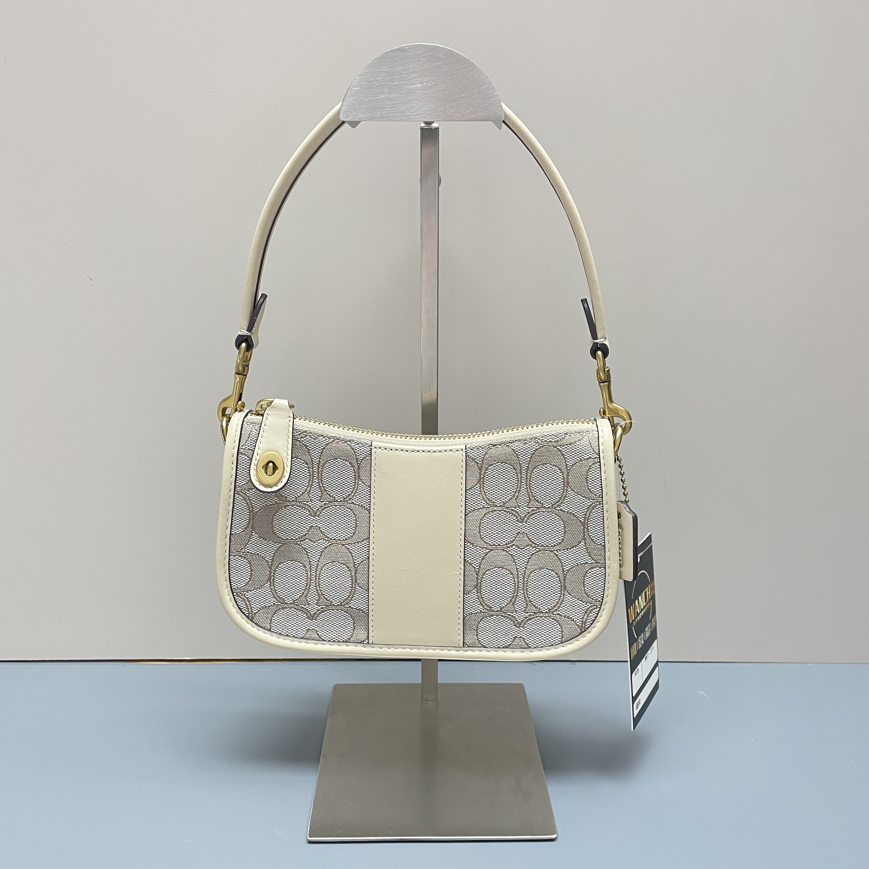 95新 COACH/蔻驰 swinger20米色织物腋下包复古20*11*6cmE121902