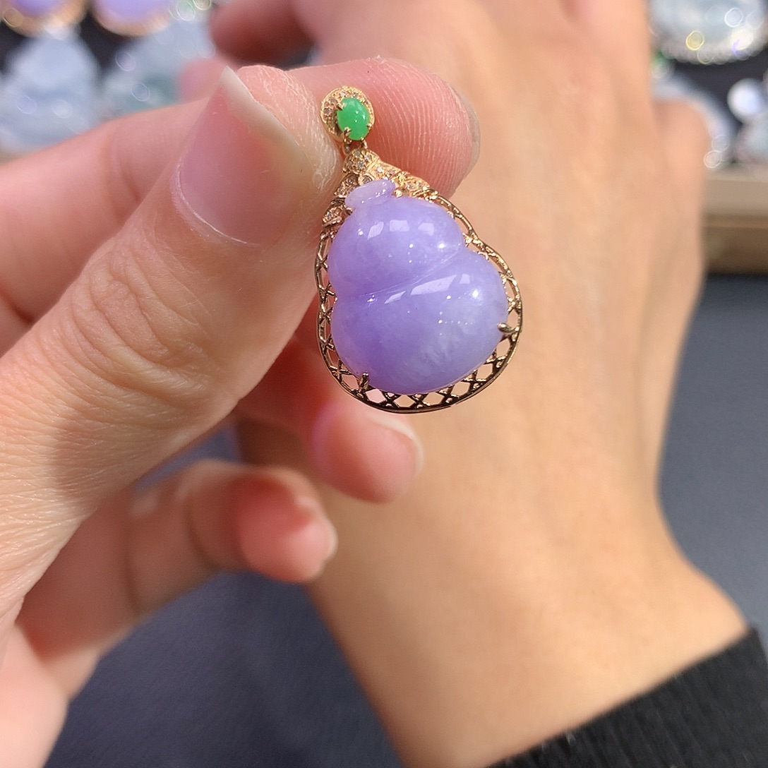 翡翠吊坠(赠链)18K金镶嵌