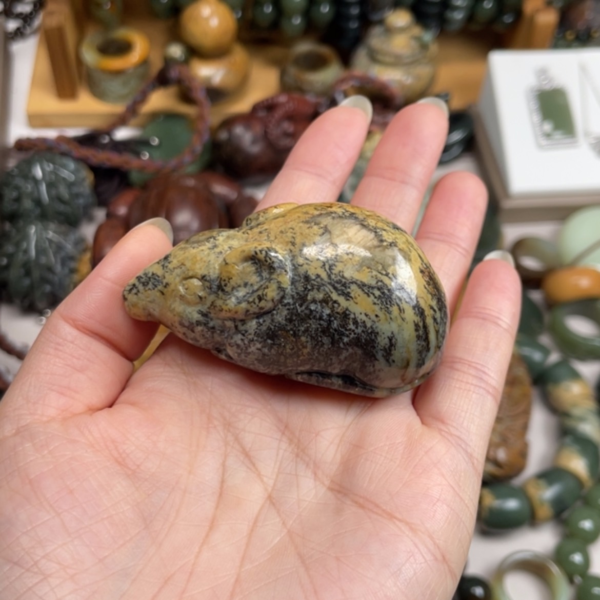 【闪购商品】岫岩河磨玉（透闪石质玉）手把件未镶嵌俗*凨