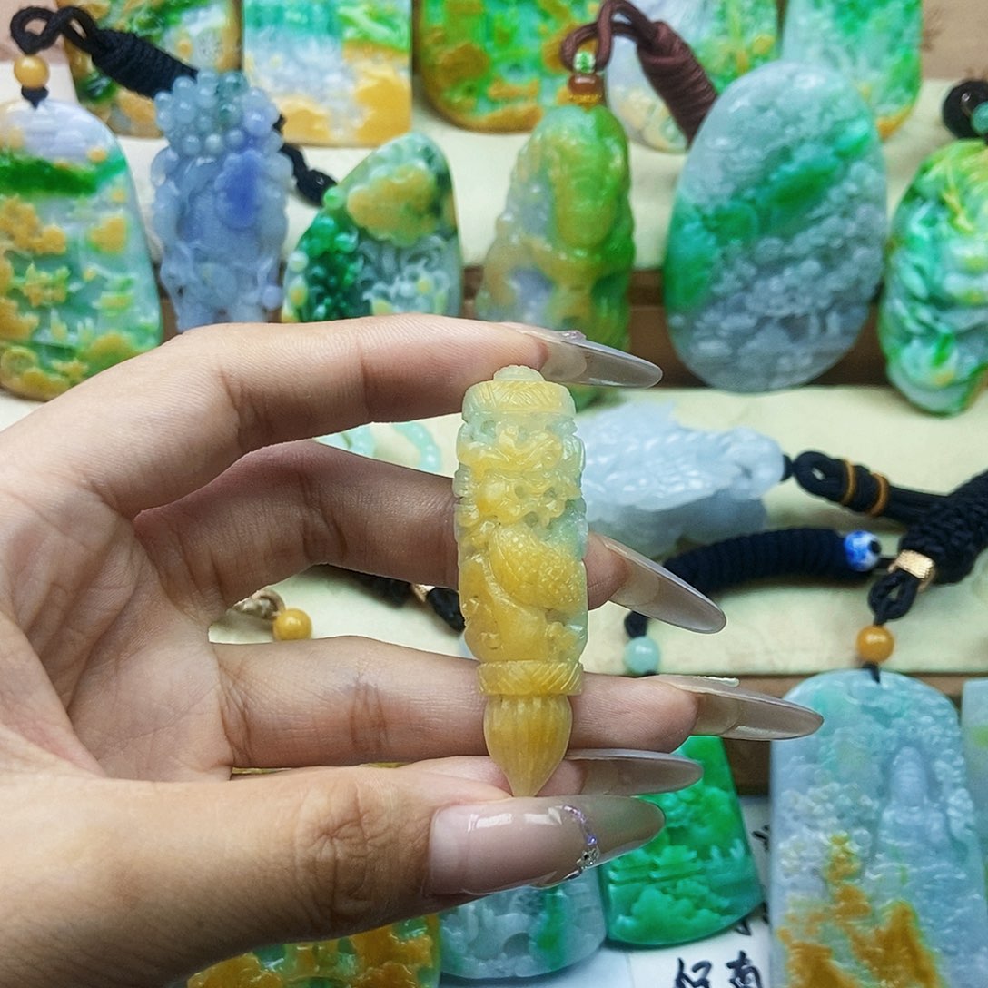 定制翡翠未镶嵌翡翠