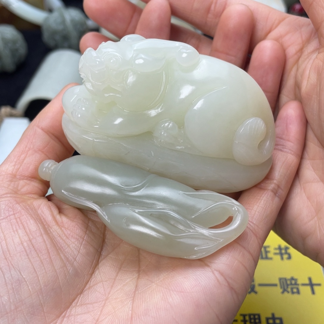 大***灿和田玉未镶嵌把件