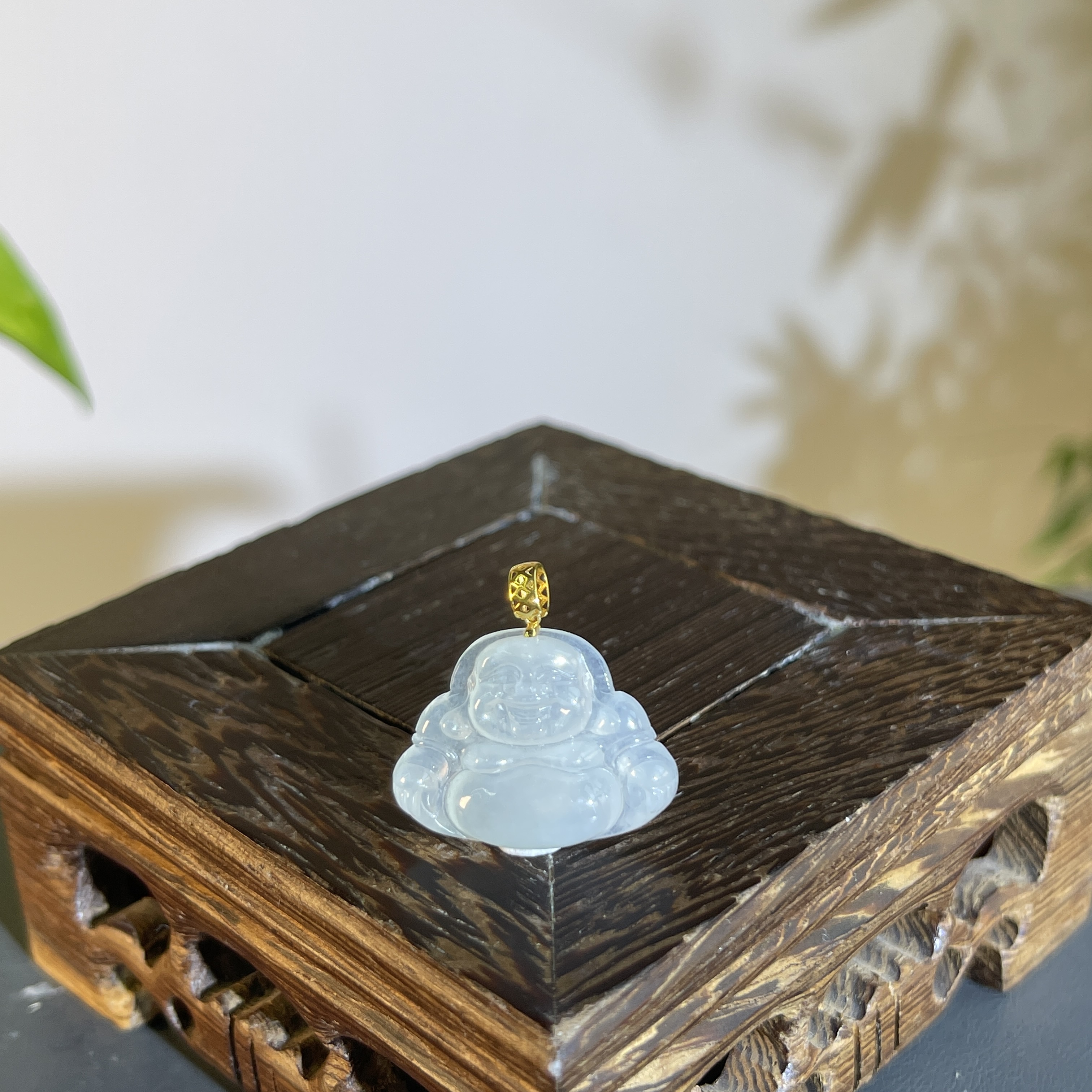 JXB26-56  天然翡翠缅甸A货 18K金扣佛公