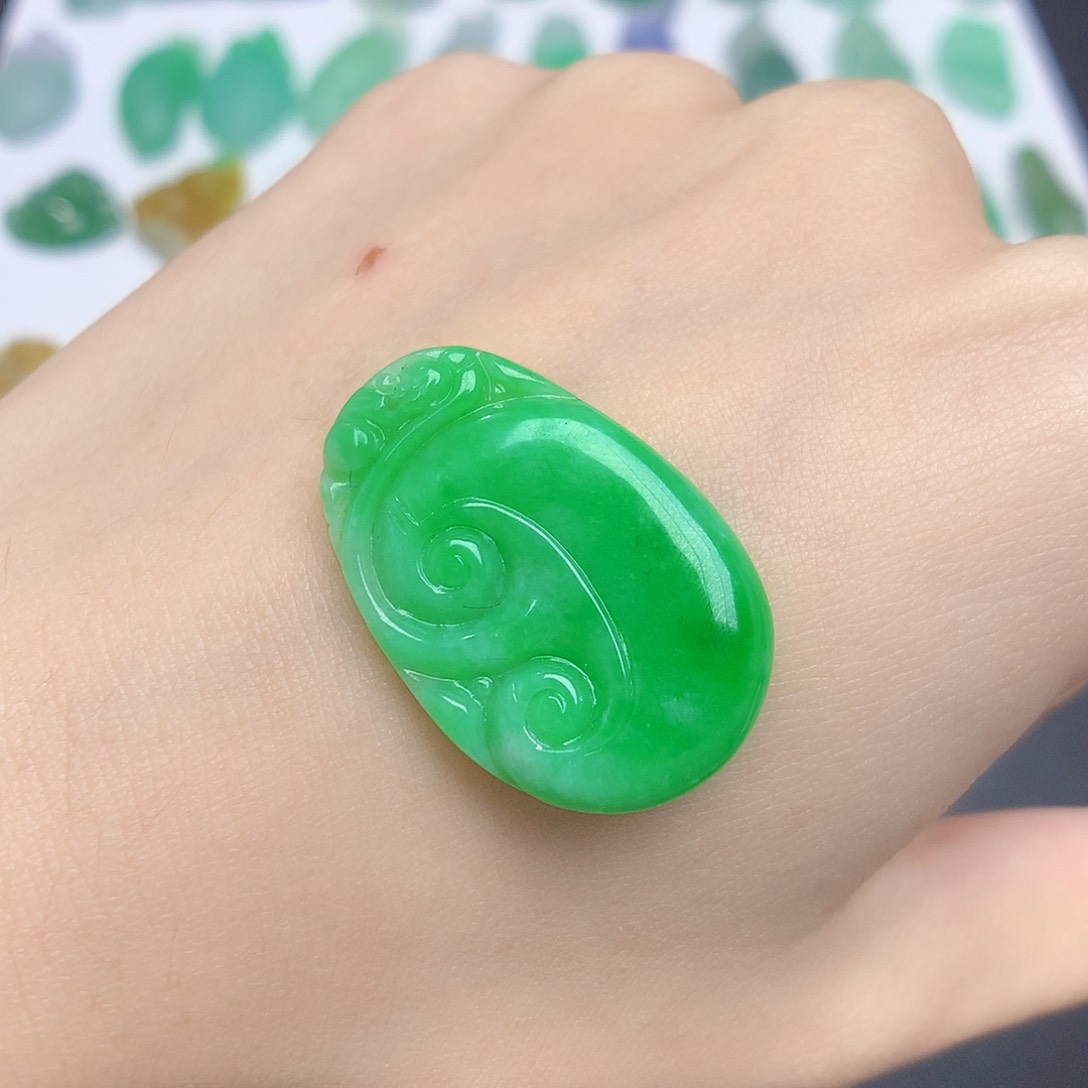 翡翠颈饰未镶嵌8888888888