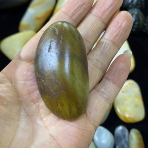 未镶嵌和田玉（糖玉）车挂