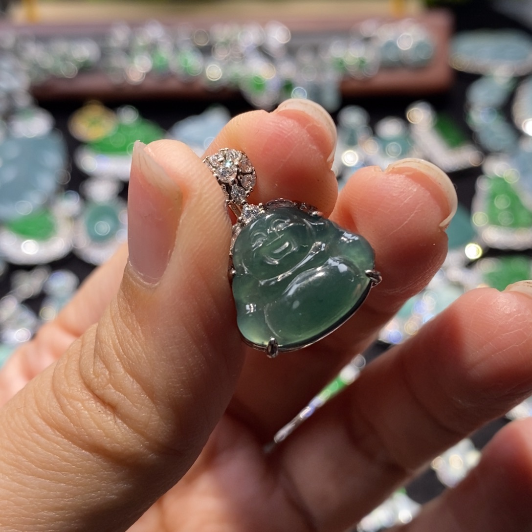 翡翠未镶嵌颈饰翡翠