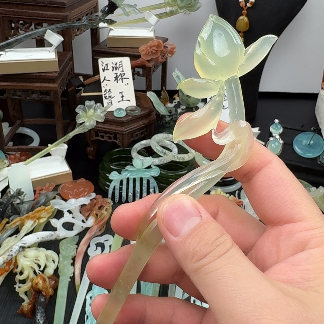 蛇纹石玉未镶嵌发饰