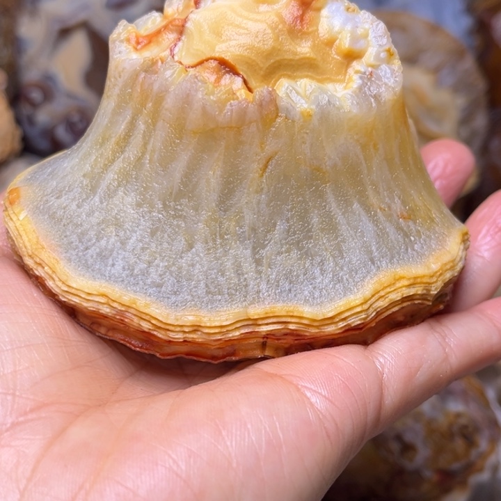 蕾****石材马达加斯加玛瑙