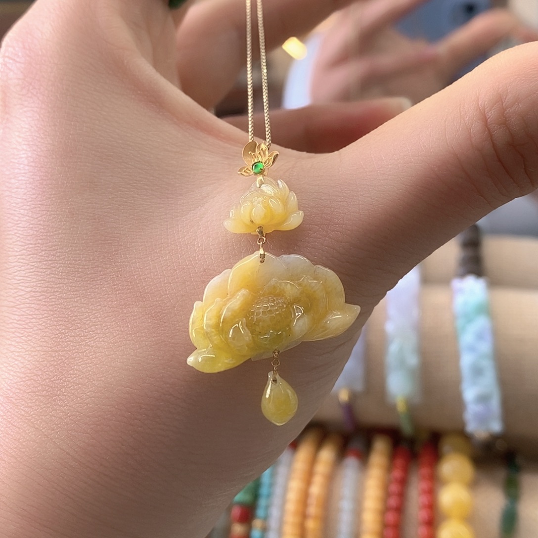 翡翠18K金镶嵌挂件翡翠挂件