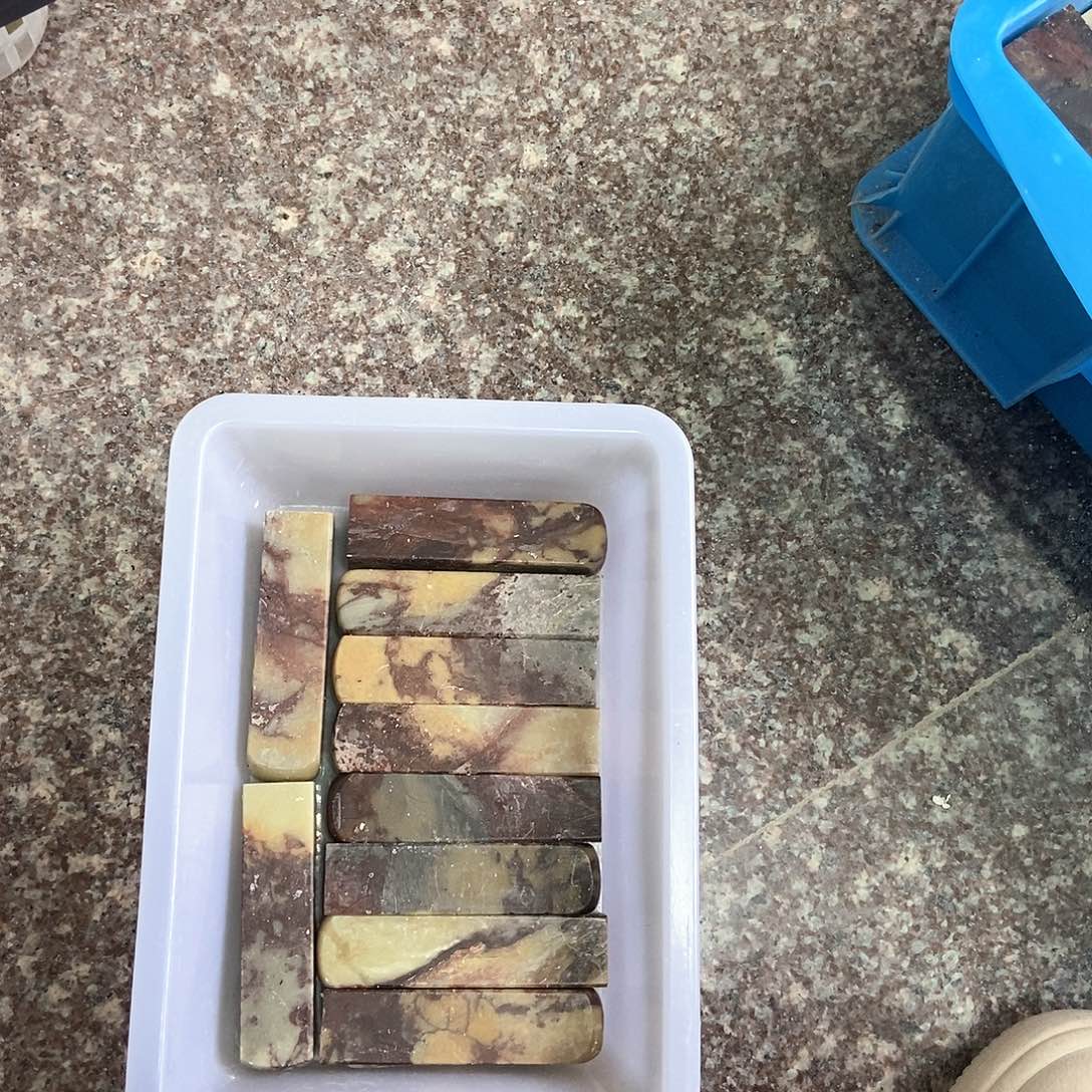 青田石e er t t t y