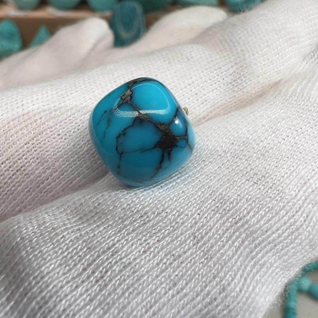 绿松石配饰未镶嵌